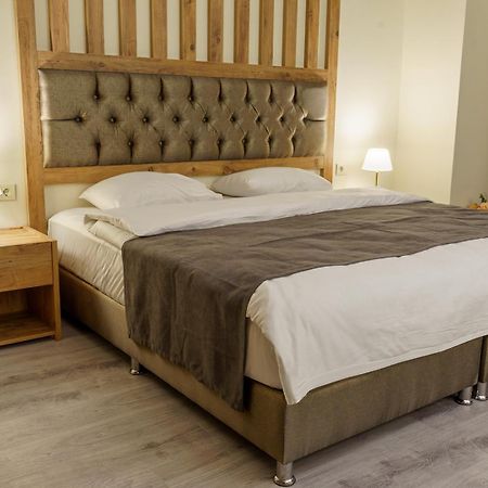 Grand 464 Otel Ριζούντα Εξωτερικό φωτογραφία
