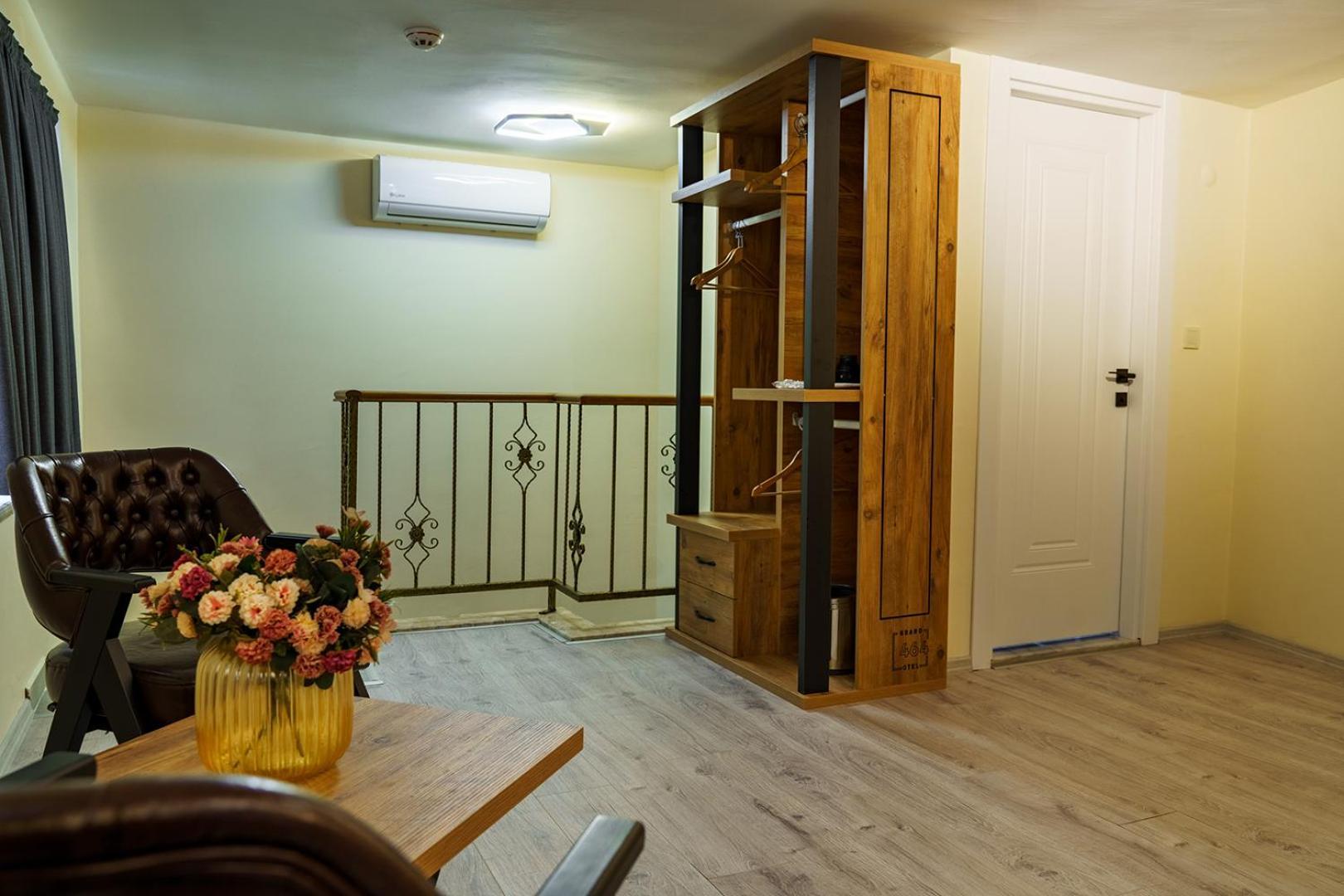 Grand 464 Otel Ριζούντα Εξωτερικό φωτογραφία